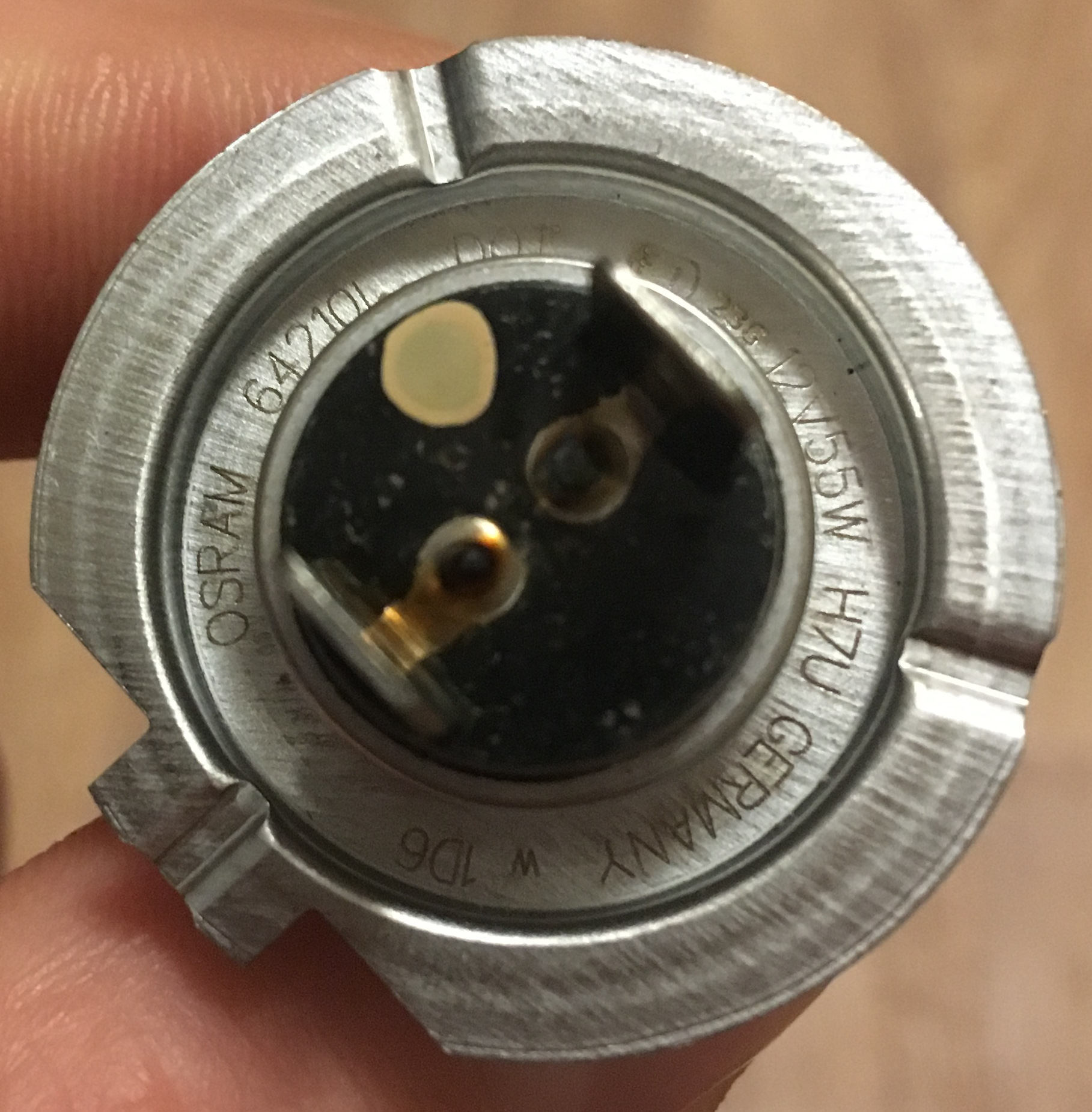 Чем отличаются лампы H7u и H7: основные различия и как выбрать ...