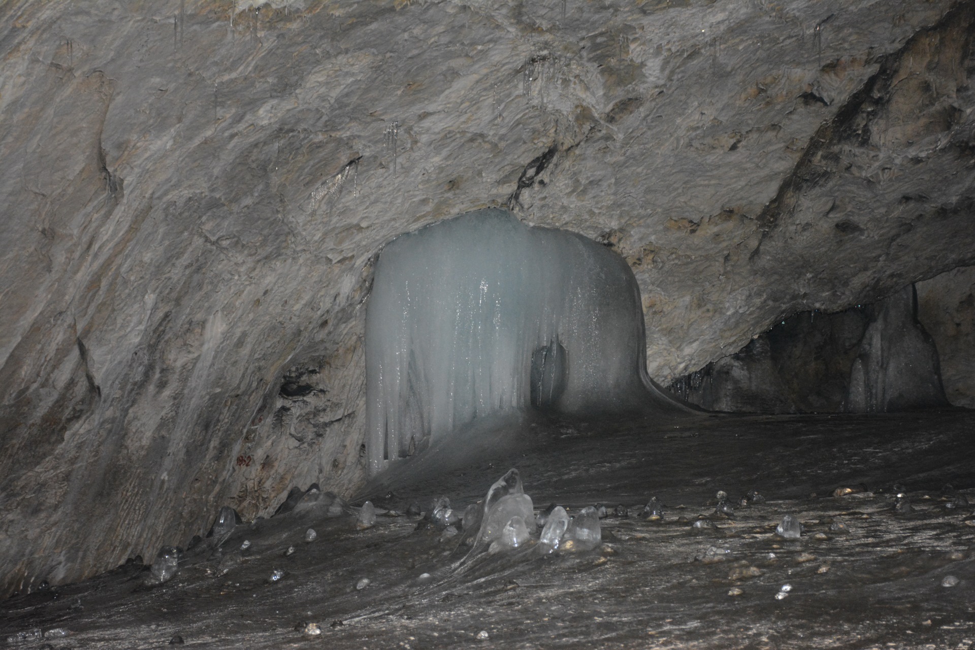 Аскинские ледяные пещеры Гафурийский район деревня