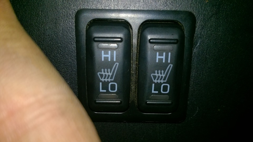 Почти штатный подогрев задних сидений. — Mitsubishi Lancer X, 2,4 л ...