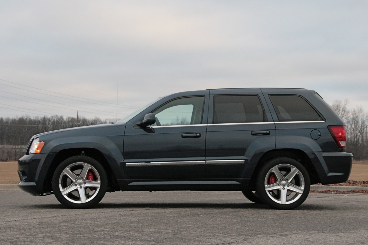 Jeep GC srt8