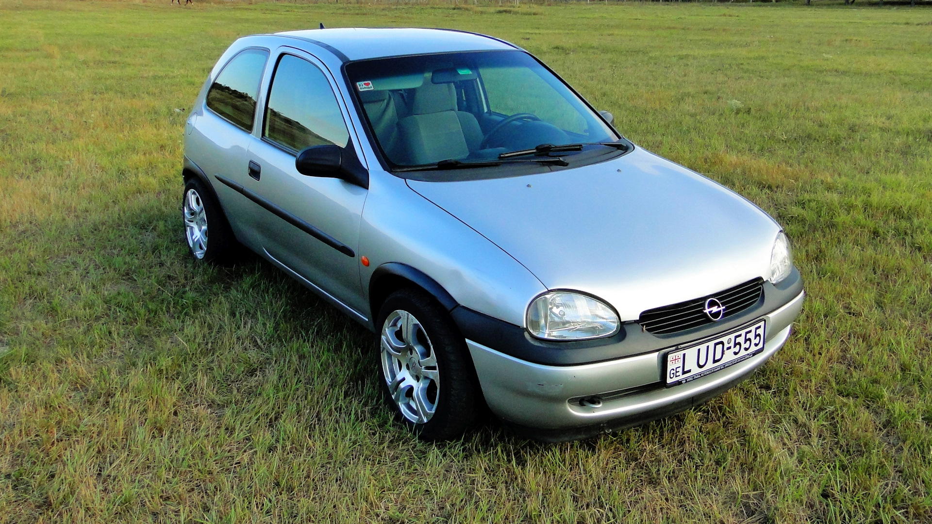 Opel Corsa B 1.4 бензиновый 1996 | Машина для мамы. на DRIVE2