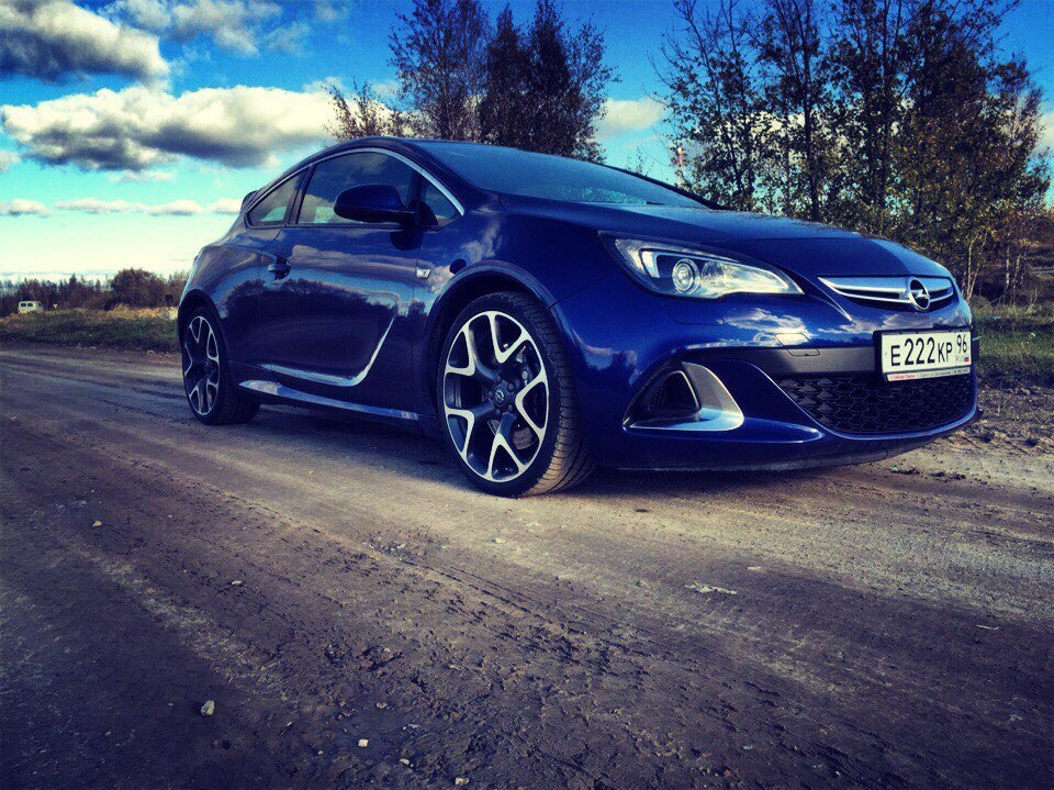 Opel Astra OPC 2020