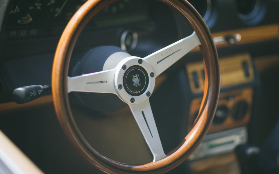 Фото в бортжурнале Mercedes-Benz 190 (W201)