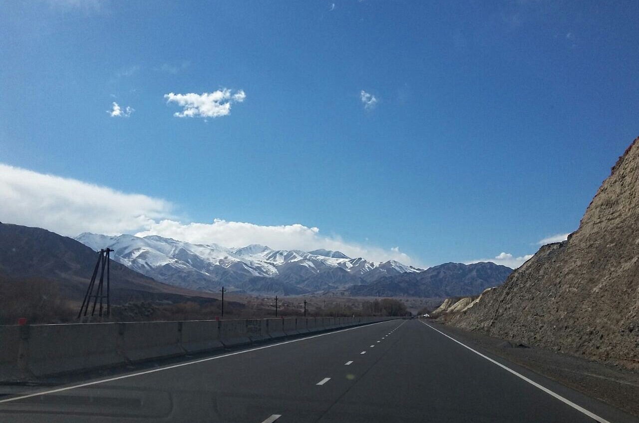 Рух ордо киргизия. Иссык-куль боомское ущелье. Дорога из бишкека на иссык-куль. Алма ата иссык куль маршрут. Иссык-куль боомское ущелье.