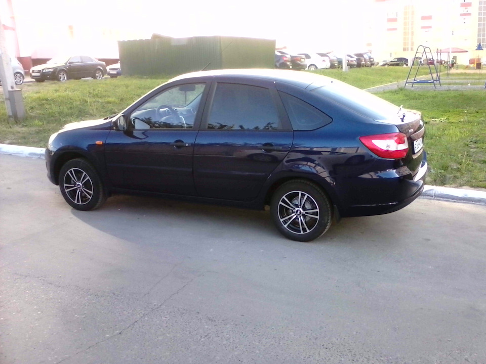 Литье :) — Lada Гранта Лифтбек (1G), 1,6 л, 2016 года | колёсные диски ...