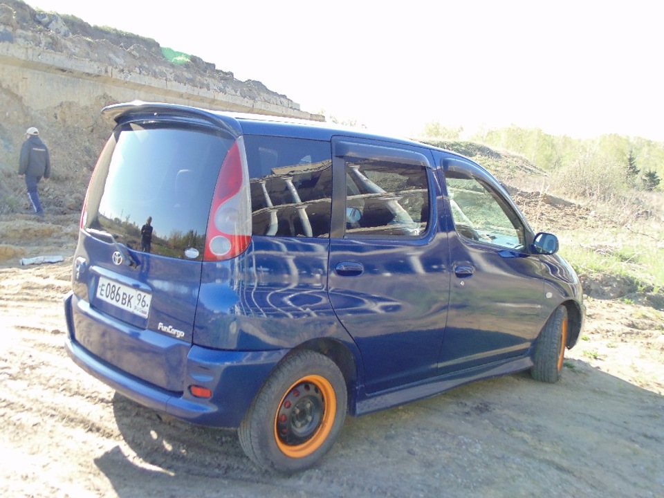 Фото toyota funcargo