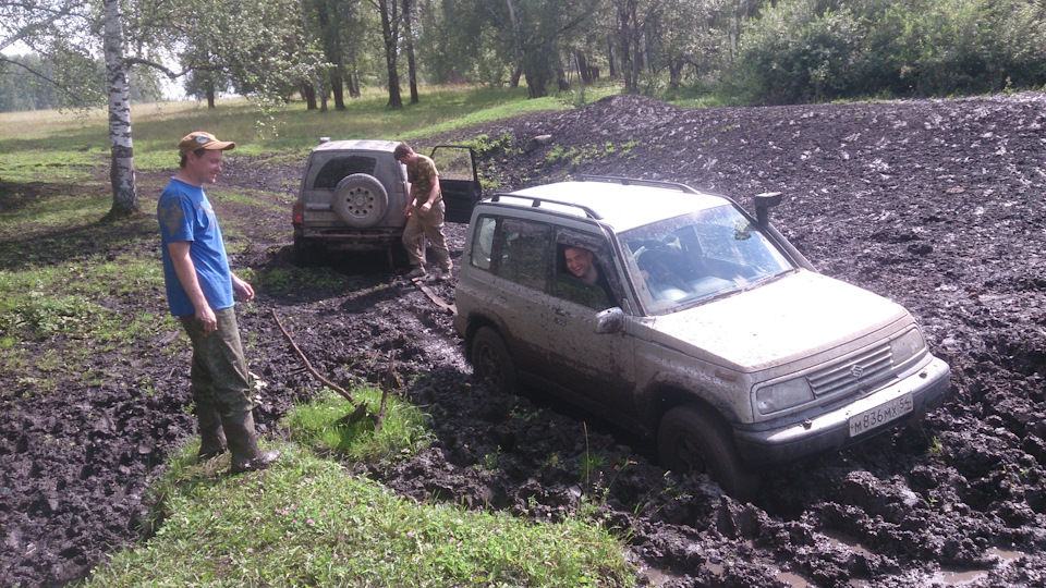 Все, вперед тащить не за что, теперь только за зад можно — Suzuki Escudo (1G)