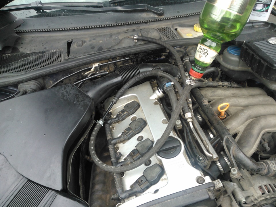 Кипит опель. Volkswagen Caddy промывка форсунок 1.2. Рено Колеос 2.5 бензин промывка инжектора. Гольф 4 2002г двигатель 2.0 AVH промывка форсунок. Промывка форсунок на VW Ahu.