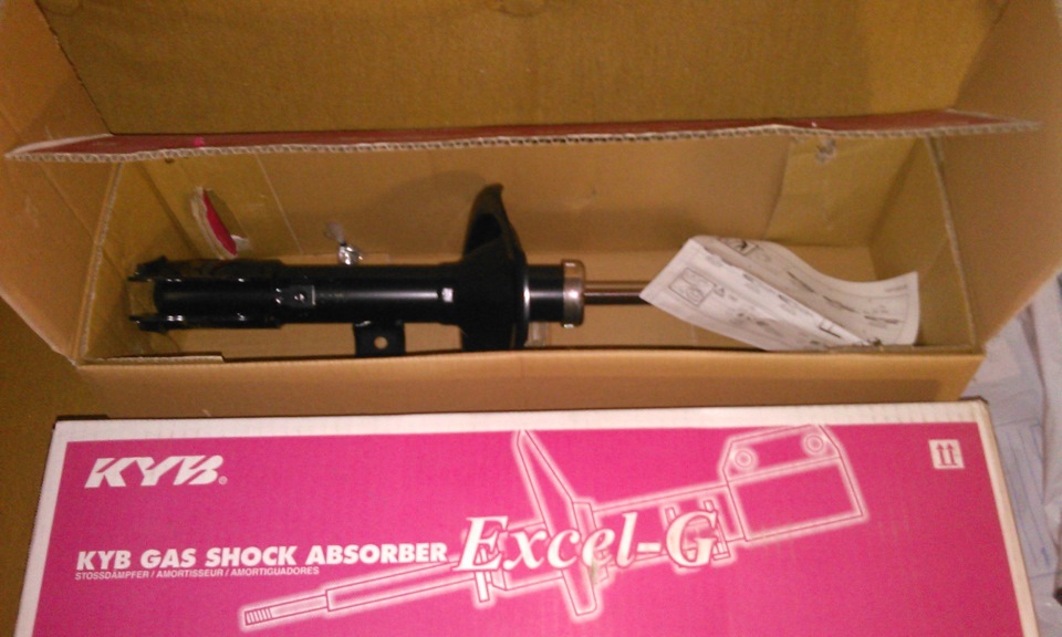 наконец то, стоечки — Mitsubishi Lancer Sportback, 1,8 л, 2008 года