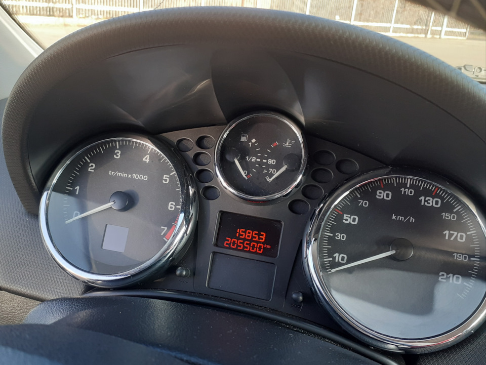 Пропал звук поворотников и непристегнутого ремня в приборной панели ...