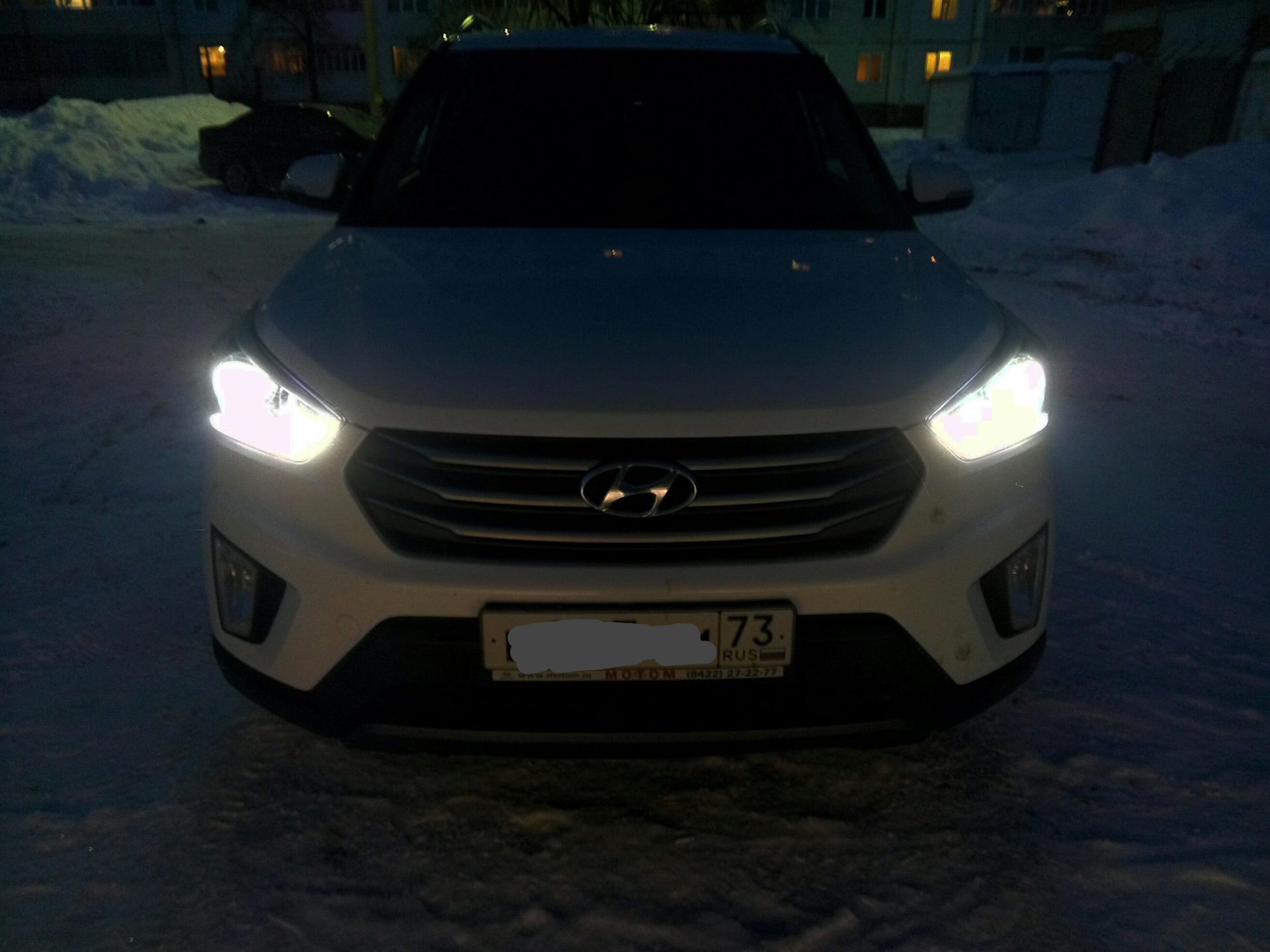 Лампы крета линзованных фар. Hb3 led Hyundai Creta. Ксенон Hyundai Creta. Светодиодные лампы на Хендай Creta. Creta Hyundai светодиодные линзы.