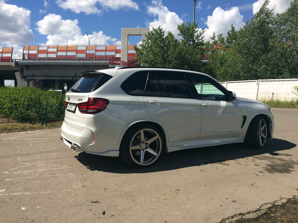 Фото в бортжурнале BMW X5 (F15)