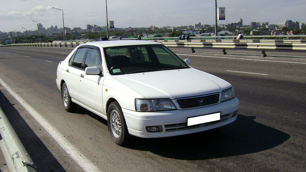 Nissan bluebird u14. Nissan Bluebird u14 Elm.