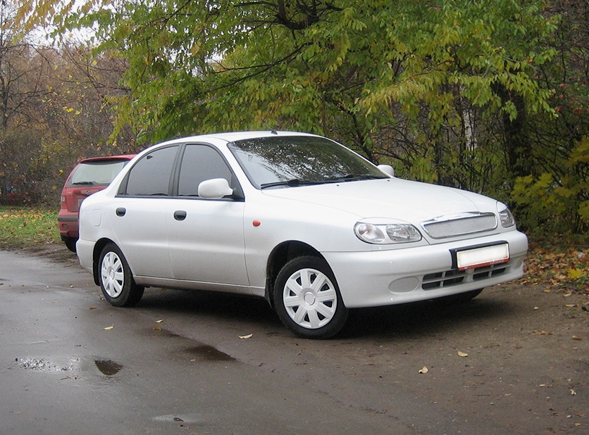 Белые колпаки на колёса — ЗАЗ Chance, 1,5 л, 2010 года | тюнинг | DRIVE2