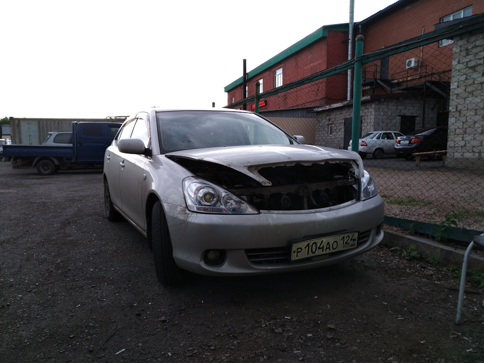Ремонт решетки — Toyota Allion (T240)