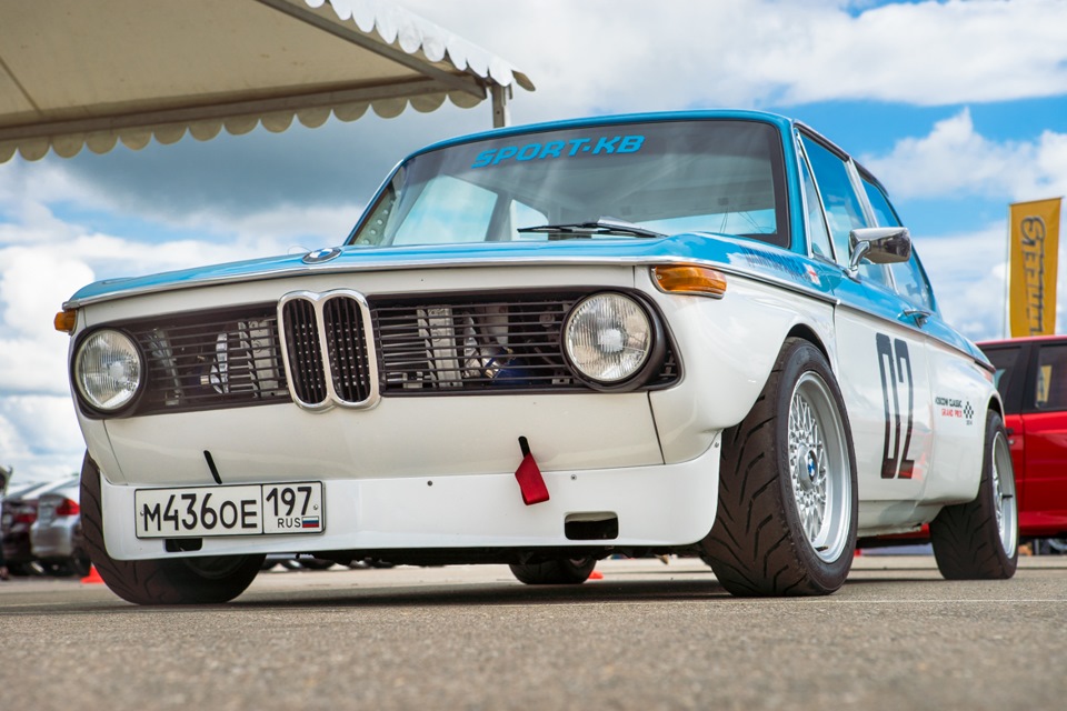 BMW 2002 гонка