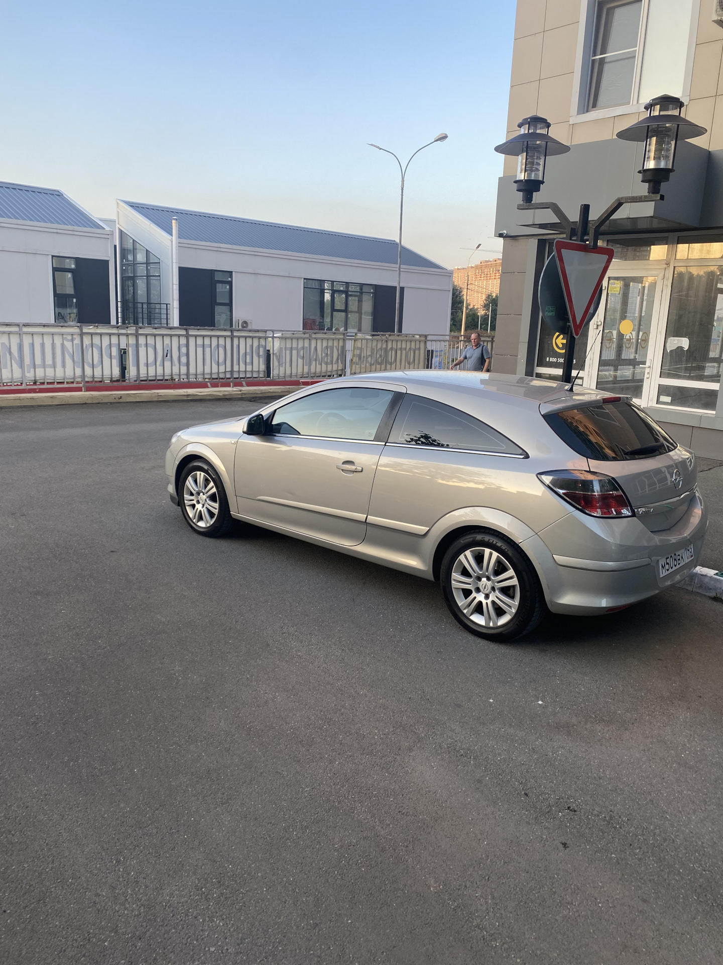 Привет моему подписчику! — Opel Astra H GTC, 1,8 л, 2010 года | покупка  машины | DRIVE2