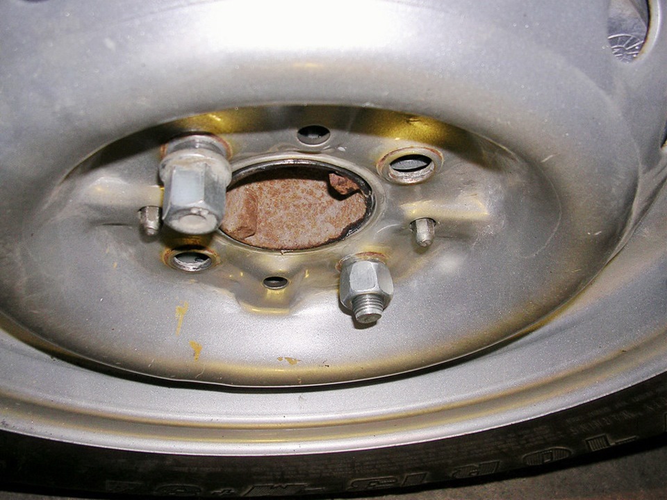 6c37gas 960 Как крепится тормозной барабан к ступице