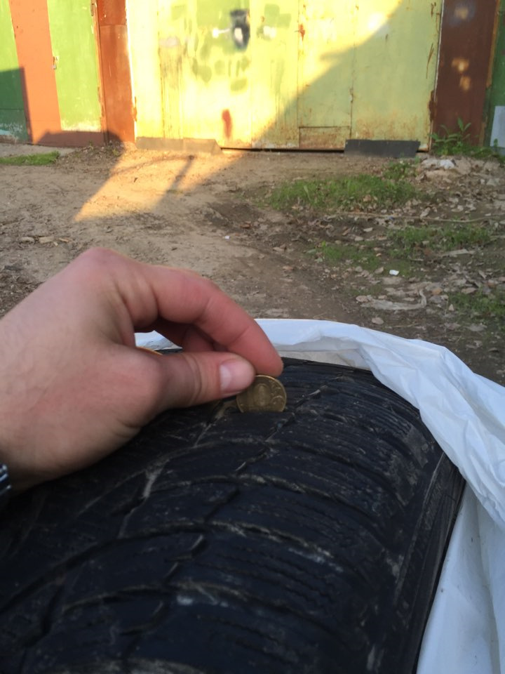Продам ЗИМУ NOKIAN R17/225/50 — Volkswagen Jetta VI, 1,4 л, 2012 года ...