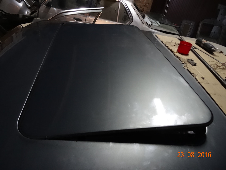 Photo from the logbook BMW 7 series (E23)
