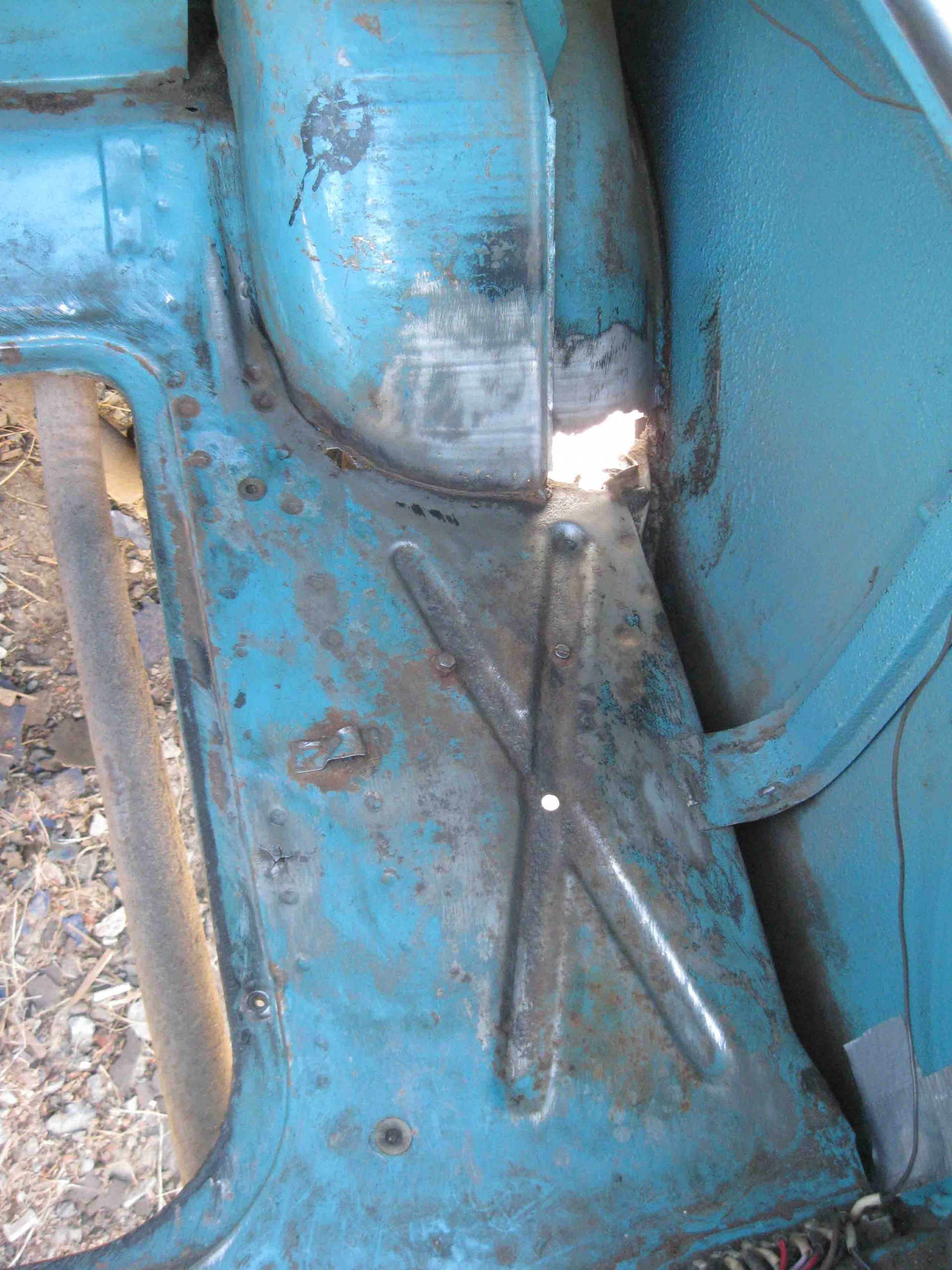 Ремонт кузова. День 2 — ИЖ Москвич 412, 1,7 л., 1977 года | кузовной ...