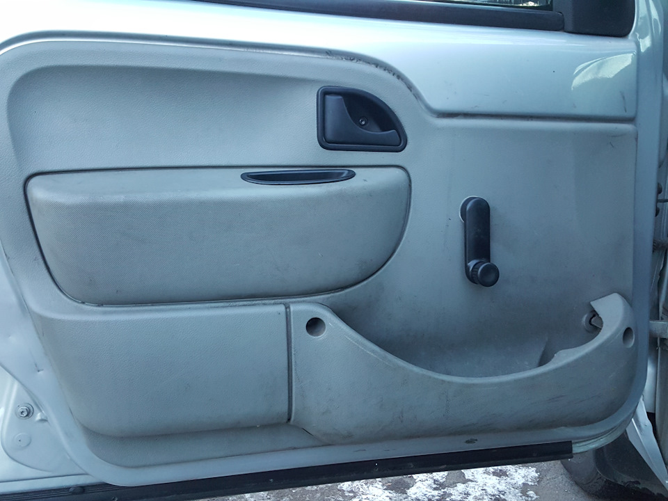 Очистка пластика салона. — Renault Kangoo (1G), 1,4 л, 2007 года ...
