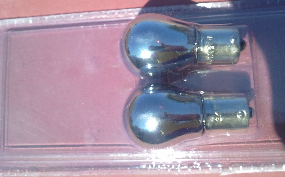 Лампочки поворотников — Renault Duster (1G), 2 л, 2014 года | просто ...