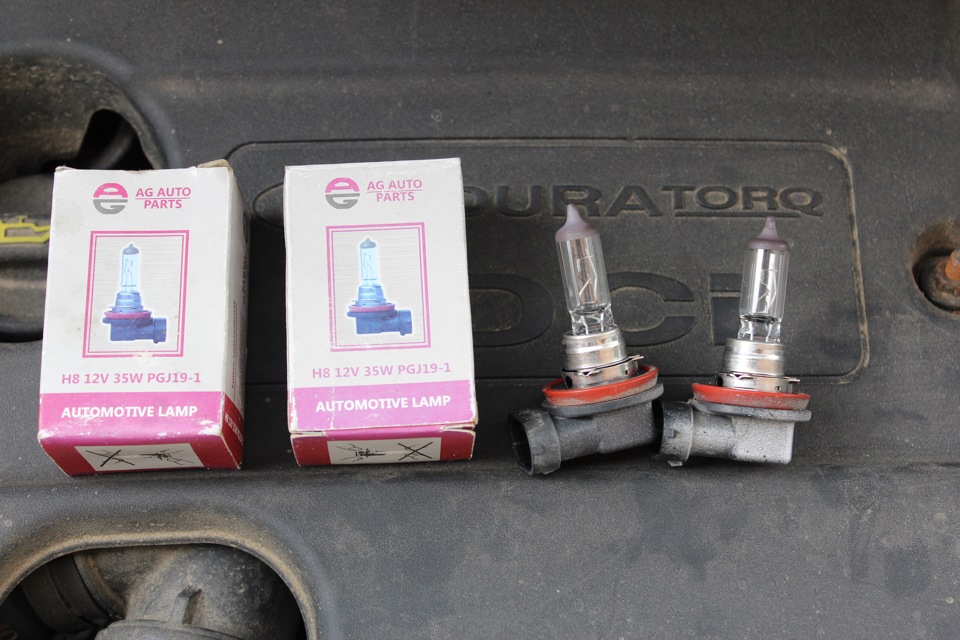 Лампы автомобиля форд фокус 1. Лампочки для ford c max. C max лампочки. C max лампочки. Замена лампочек в противотуманных фарах форд фокус c-max.