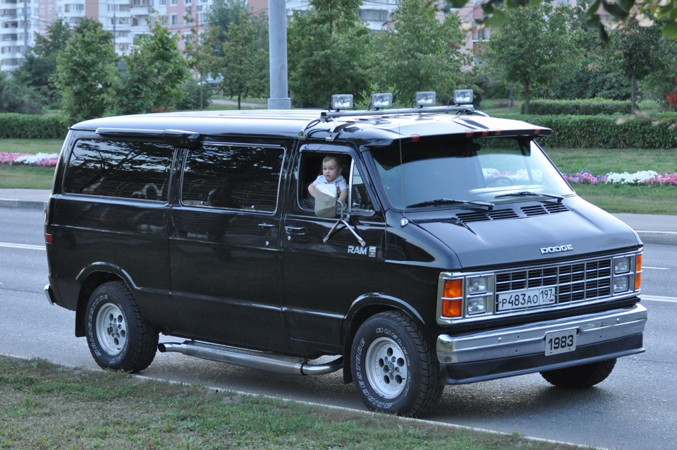 1971 Dodge Ram van