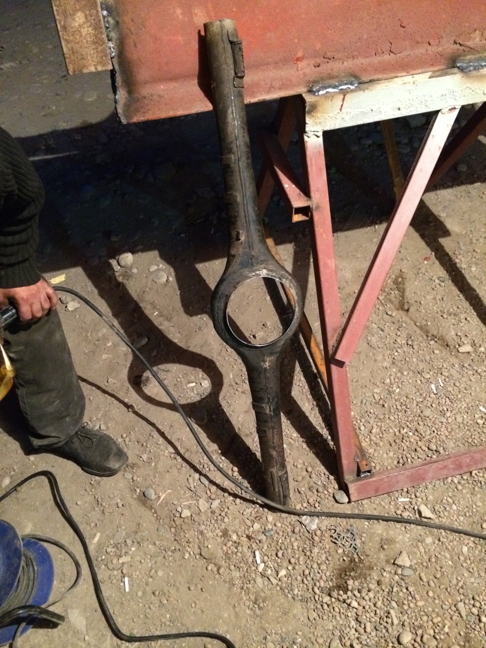 Это зад и одновременно низ — Chevrolet Niva (1G)