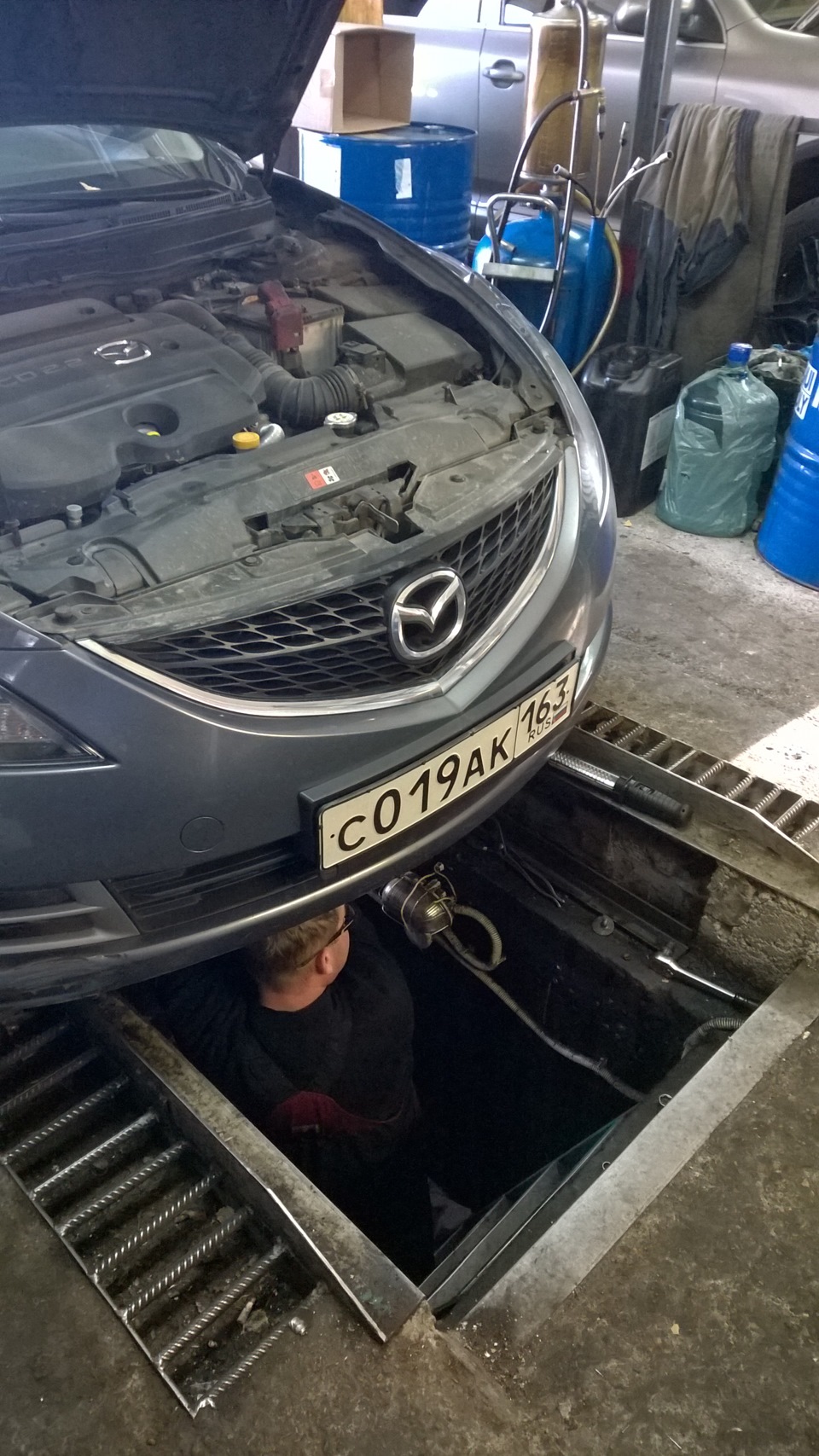 Замена масла в МКПП — Mazda 6 (2G) GH, 2,2 л, 2009 года | визит на ...