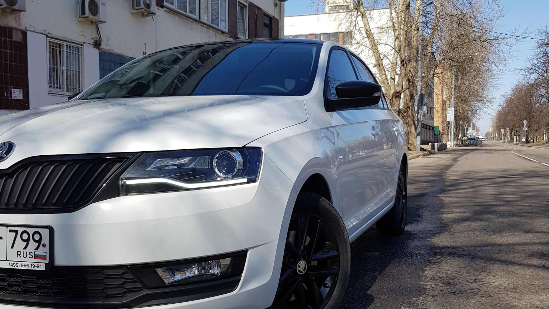 Skoda Rapid Style Black Edition