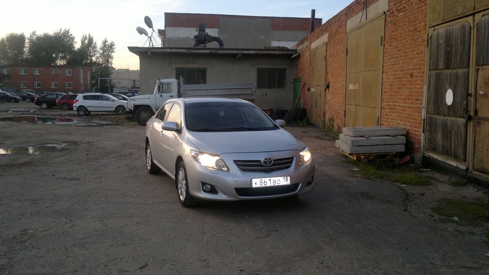 Toyota Corolla (130) 1.6 бензиновый 2008 | Робот,максималка на DRIVE2