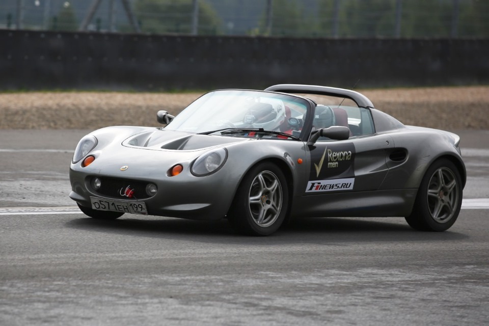 Спорткар Lotus Elise Series 2