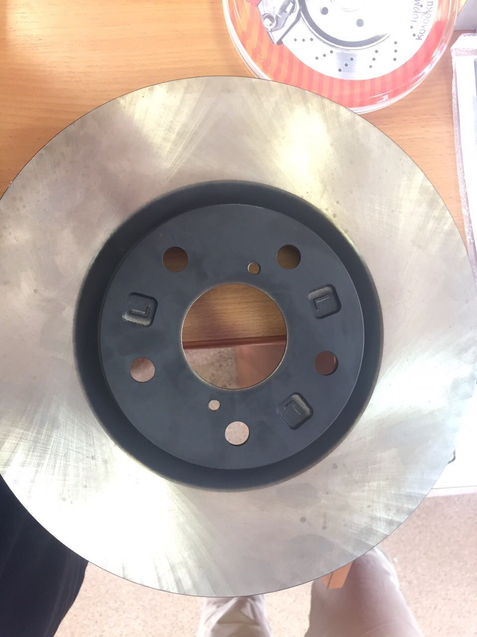 Проверка подлинности тормозных дисков nk. Диски для toyota supra jza80. Всмпо солярис 4/100. Маркировка на оригинальных дисках тойота. Отличить подделку от оригинала диски.