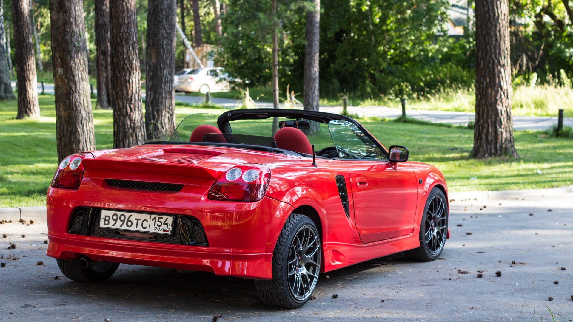 Toyota mr2 Red