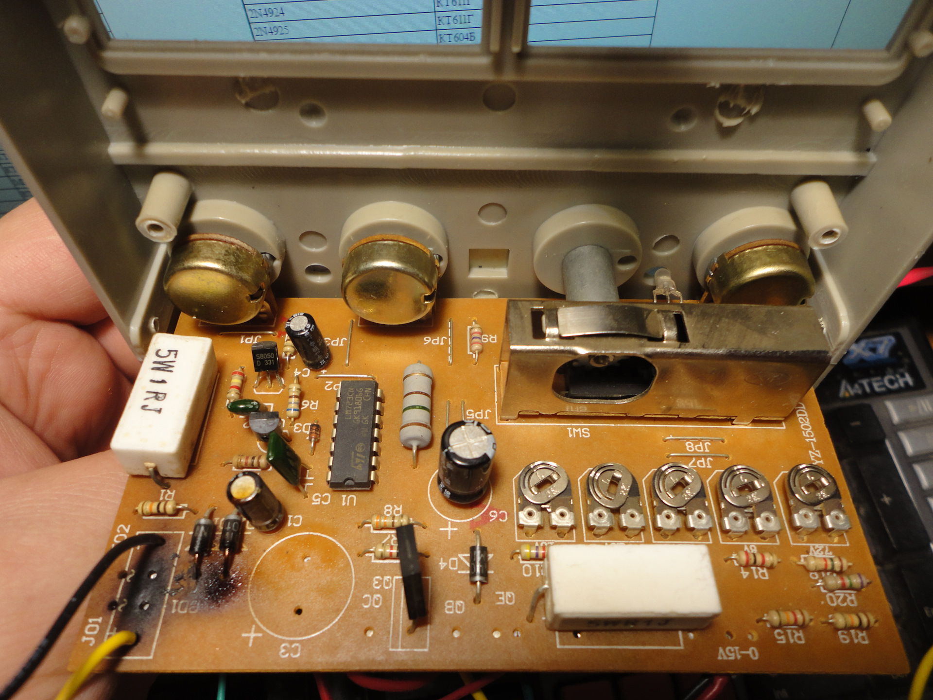 Доработка 1502dd. Ya xun ps-1502dd переделка. Блок питания yaxun ps-1502dd. Блок питания 1502 dd+. Лабораторный блок питания element 1502dd.