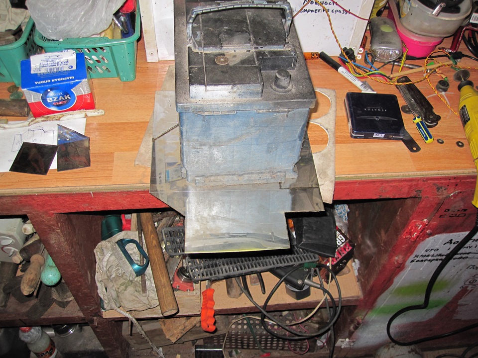 Первые уже полностью отрезанные части… — Lada 21063