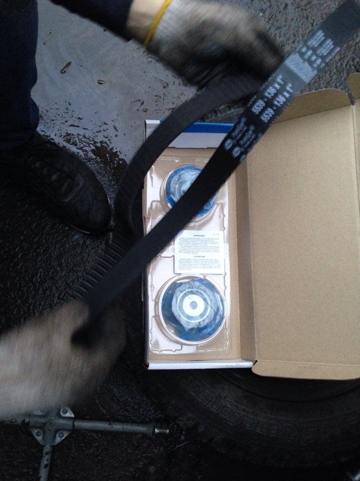 Замена ремня ГРМ и шестерней валов — Lada 21124, 1,6 л, 2006 года ...