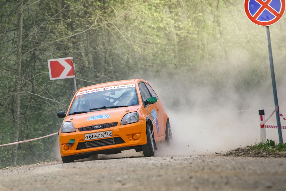 Фото в бортжурнале Ford Fiesta ST (Mk V)