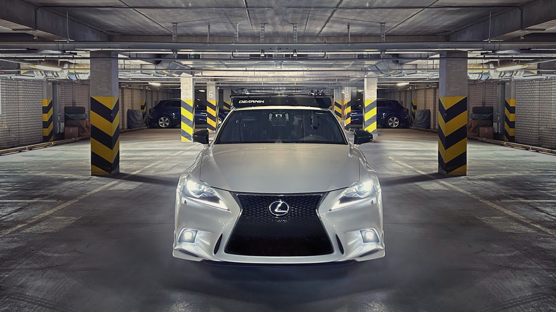 Lexus IS III 2.5 бензиновый 2014 | 300H Luxury+F Sport swap на DRIVE2