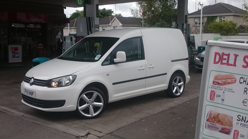 Volkswagen Caddy инкассатор