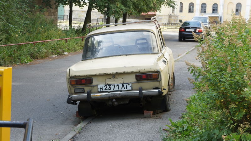 Брошенные автомобили в санкт петербурге