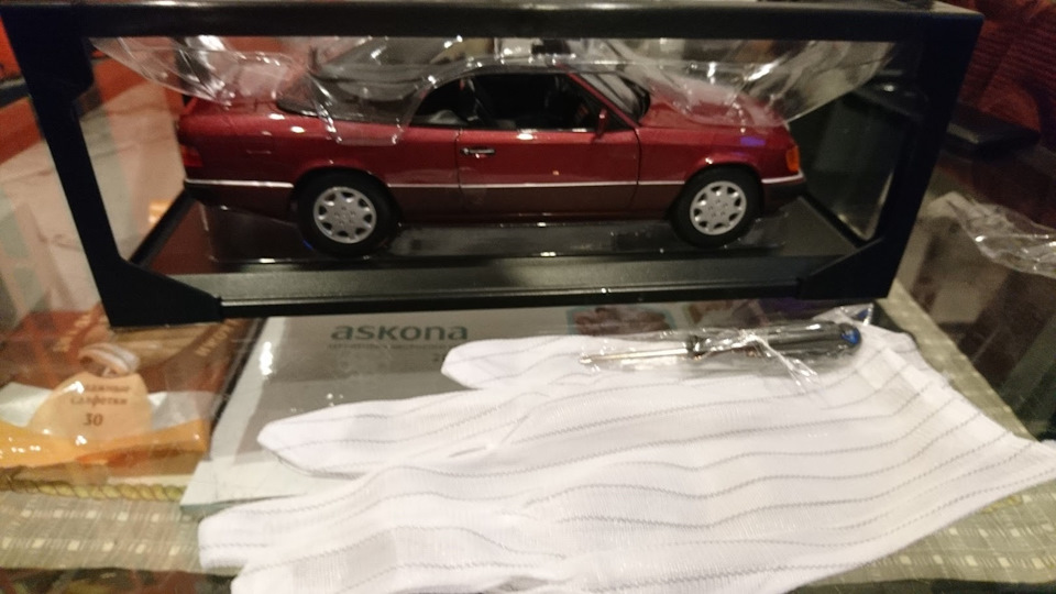 перчатка и отвертка входят в комплект! — Mercedes-Benz E-Class (W124)