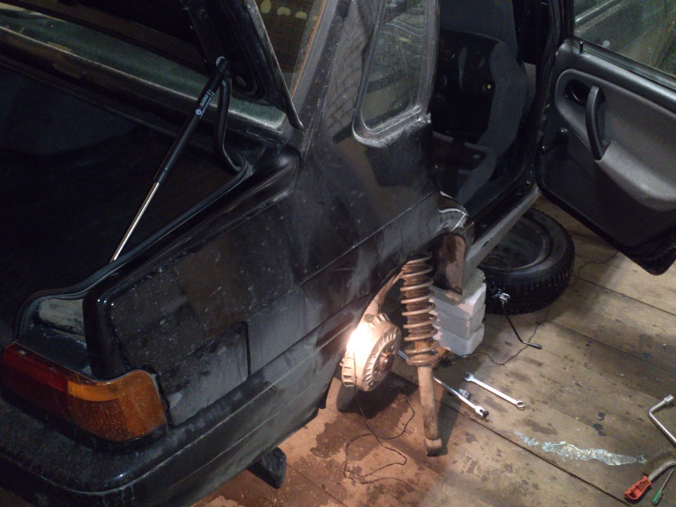 Крышка багажника снова держится! — Lada 2115, 1,6 л, 2010 года | своими ...