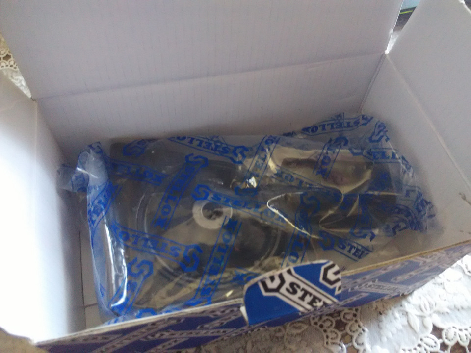 Но у меня выскочило или оригинал или кетайские аналоги, так и не нашел приличного аналога на переднюю опору.%( — Toyota Avensis I