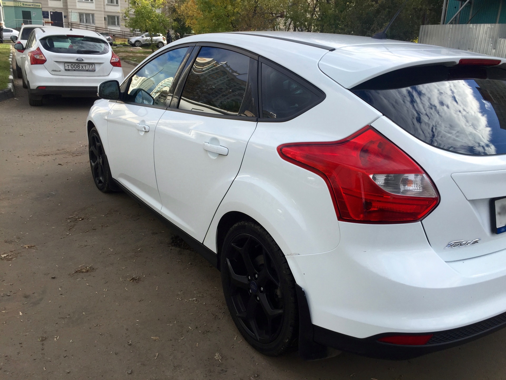 Ford Focus Hatchback 2012 White