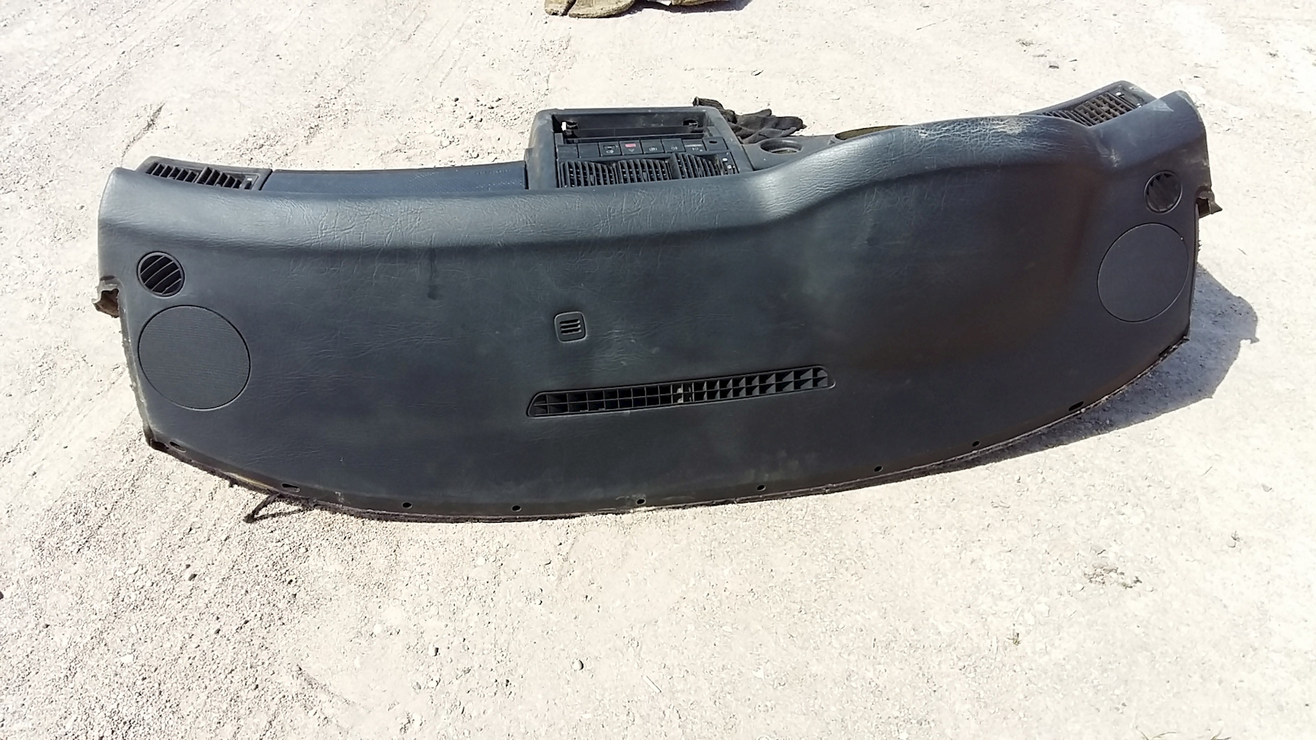 Торпеда нового образца. Торпеда нового образца ауди 80. Газ 2217 салон торпеды. Торпеда ваз 1111. Торпеда на ниву нового образца артикул.