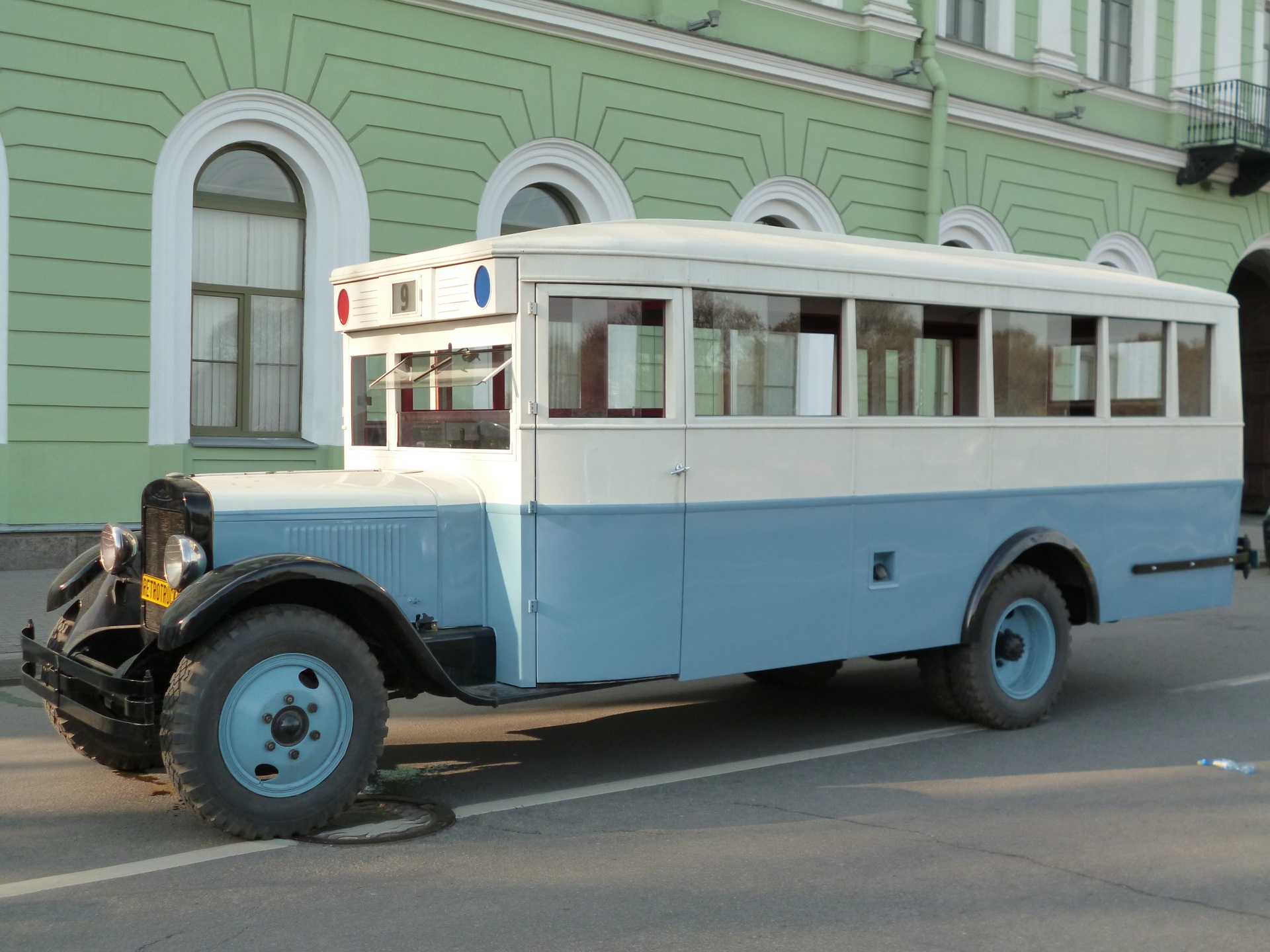 Автобус восьмерка. ЗИС-8. ЗИС-8 автобус. ЗИС 8 1936. ЗИС 8 машина.