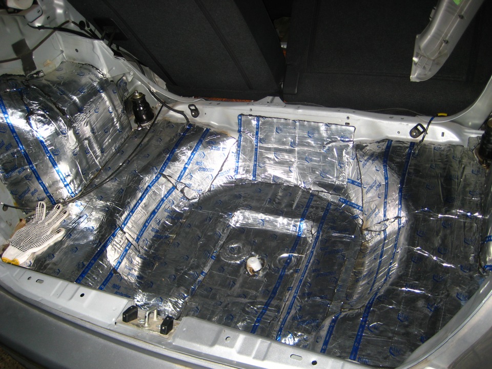 Вибро. — Honda Civic Hatchback (7G)